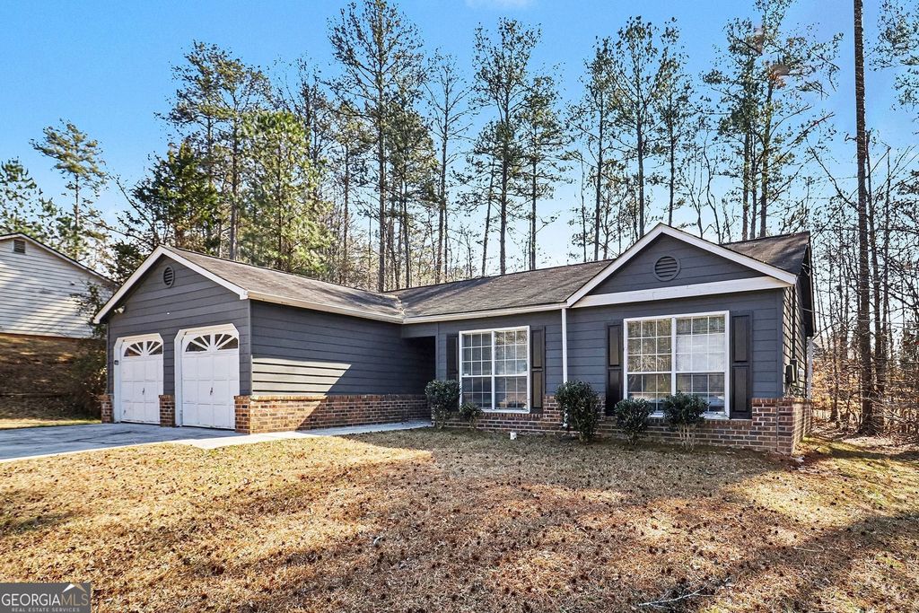 Photo of 220 Westcliffe Court, College Park, GA 30349 (MLS # 10686915)