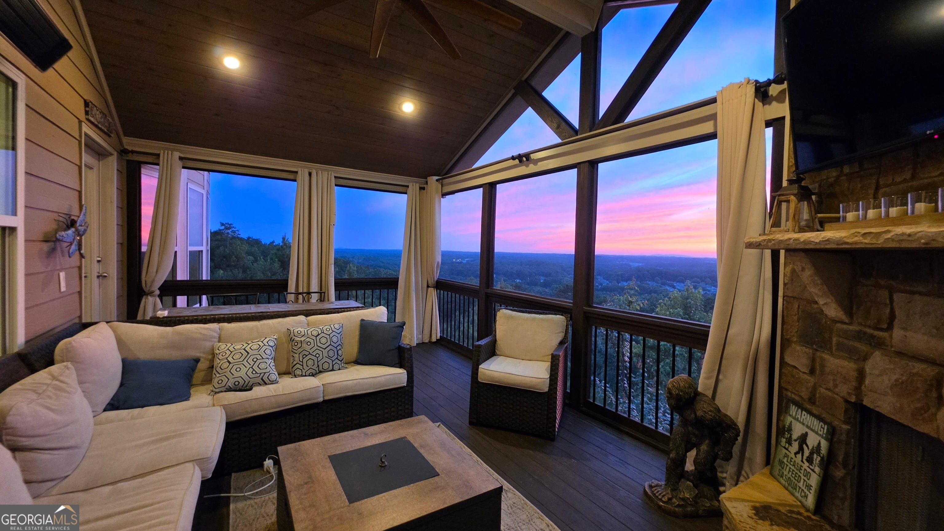 5085 Laurel Ridge DR