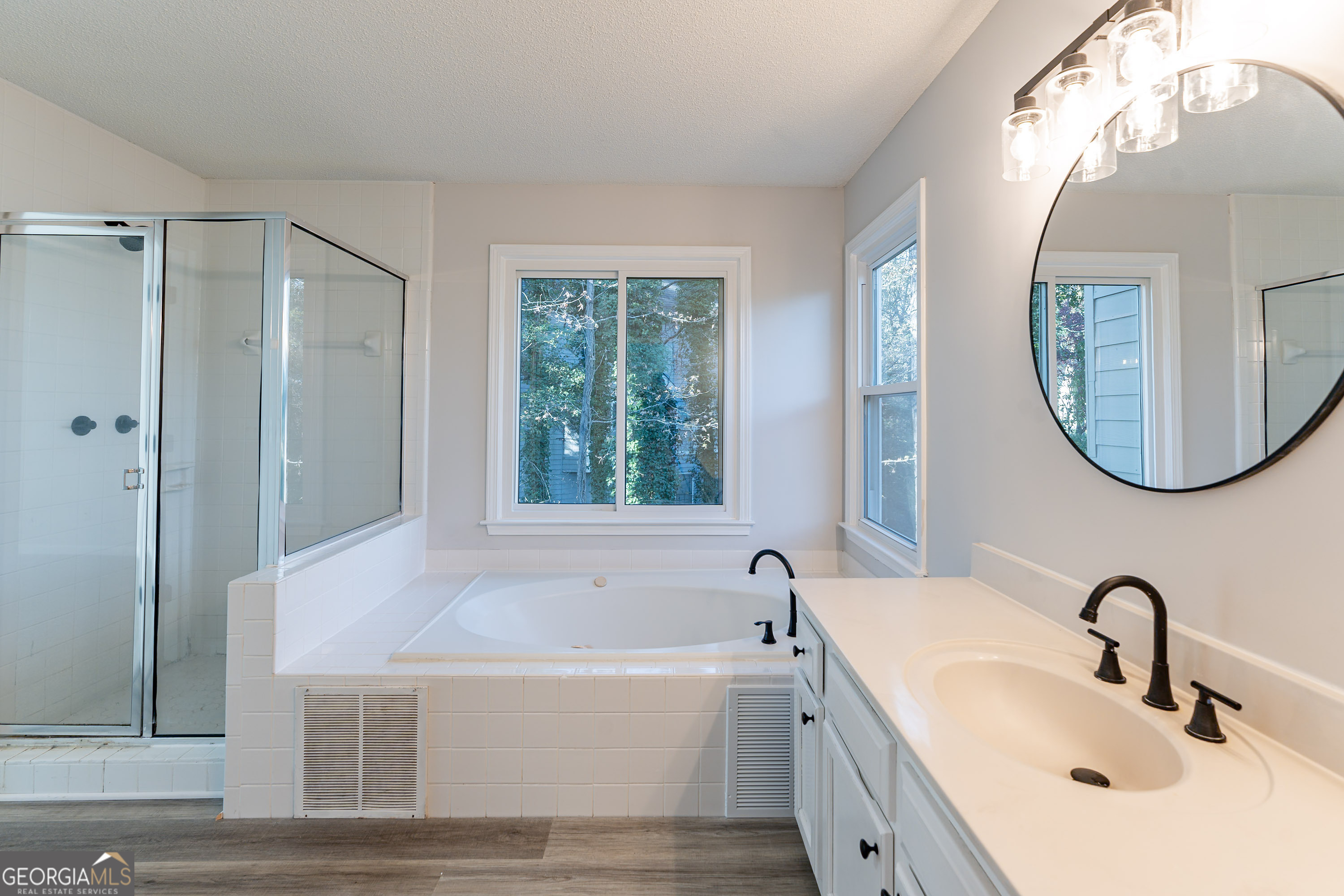 WYNFORD CHASE - Residential