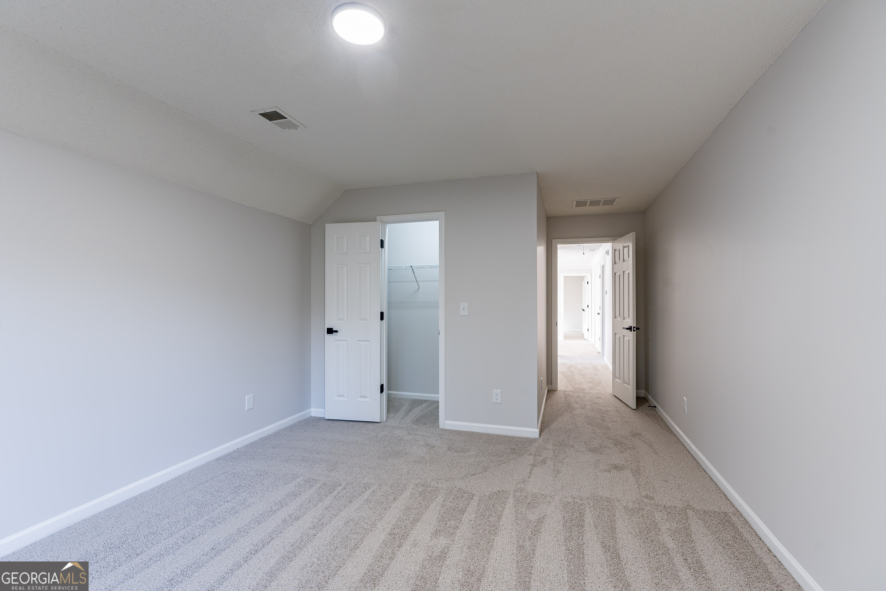 WYNFORD CHASE - Residential