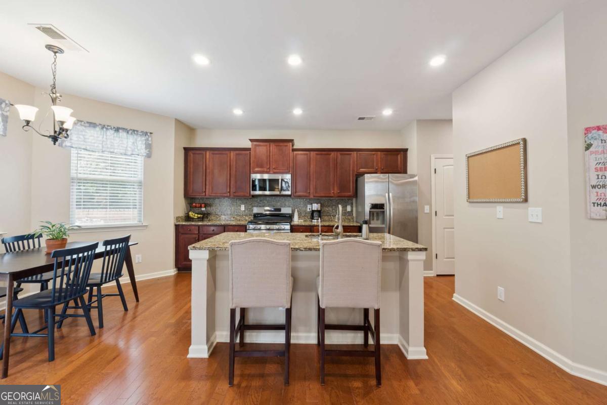 6202 Oakdale Ridge CT SE
