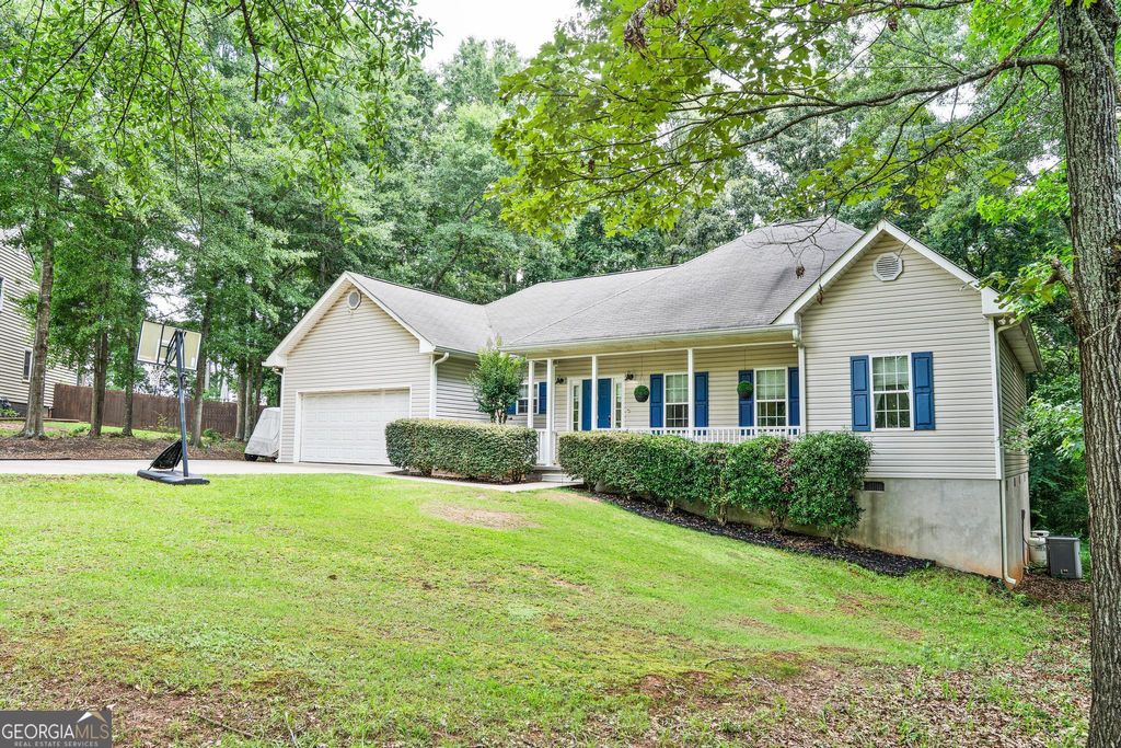 Photo of 419 Pecan Circle, Forsyth, GA 31029 (MLS # 10786191)