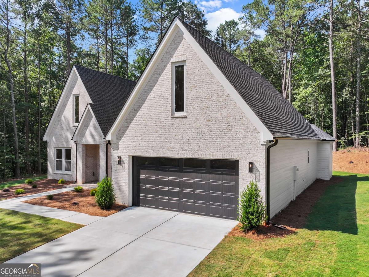 2335 Azalea Dr