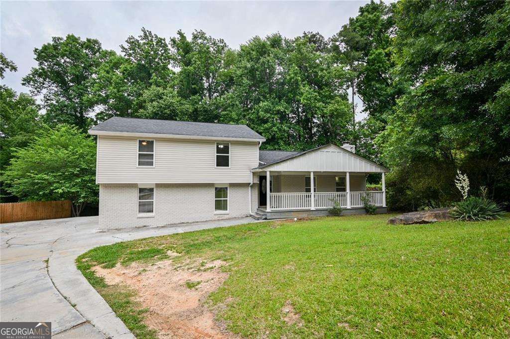 Photo of 635 Garden Grove Drive, Lawrenceville, GA 30044 (MLS # 10763254)