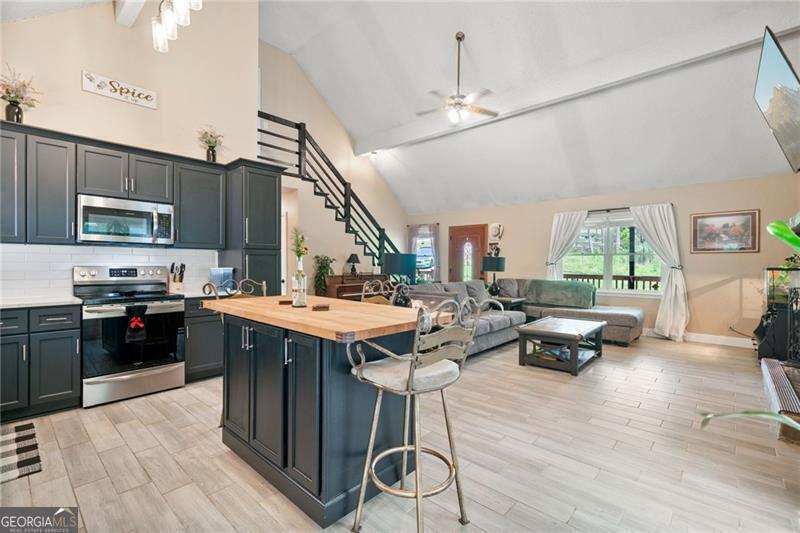 76 Beech Creek CIR