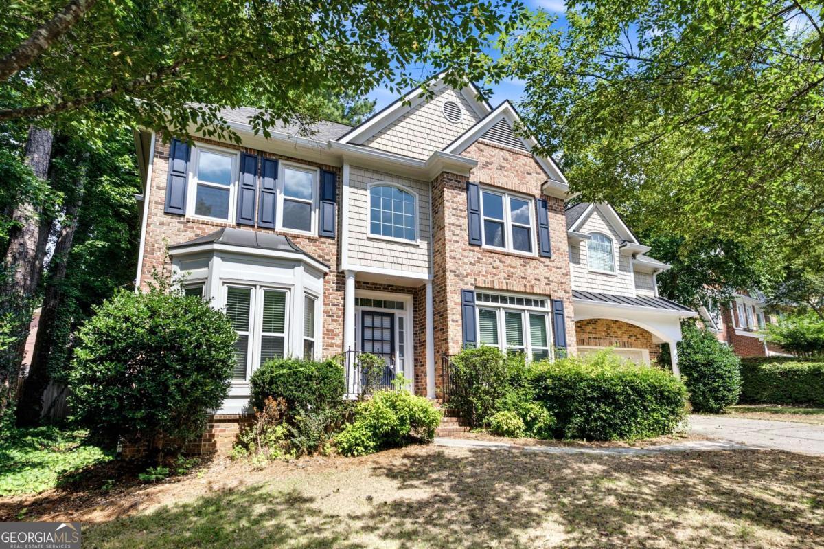 5008 Highland Oaks CT SE
