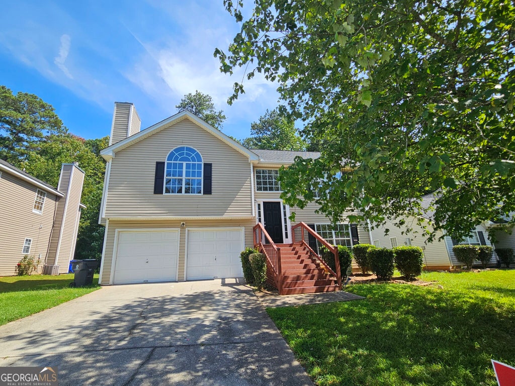 Photo of 3220 Diamond Bluff, Union City, GA 30291 (MLS # 10845942)