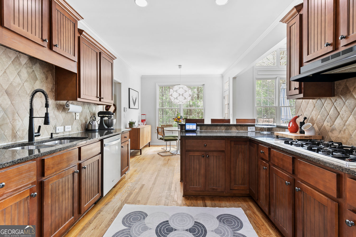 6069 Queens River DR