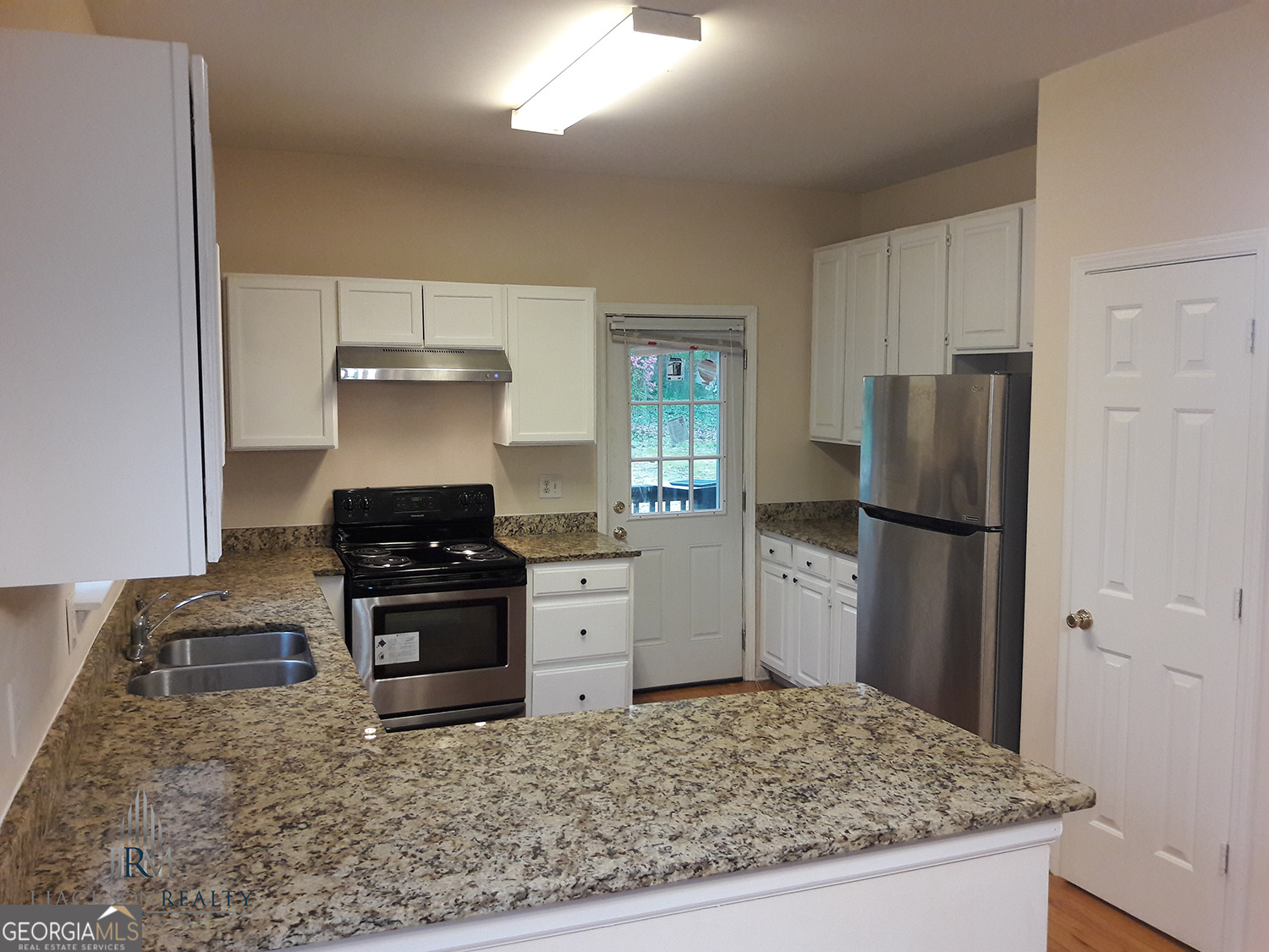 2274 Tiger Flowers DR