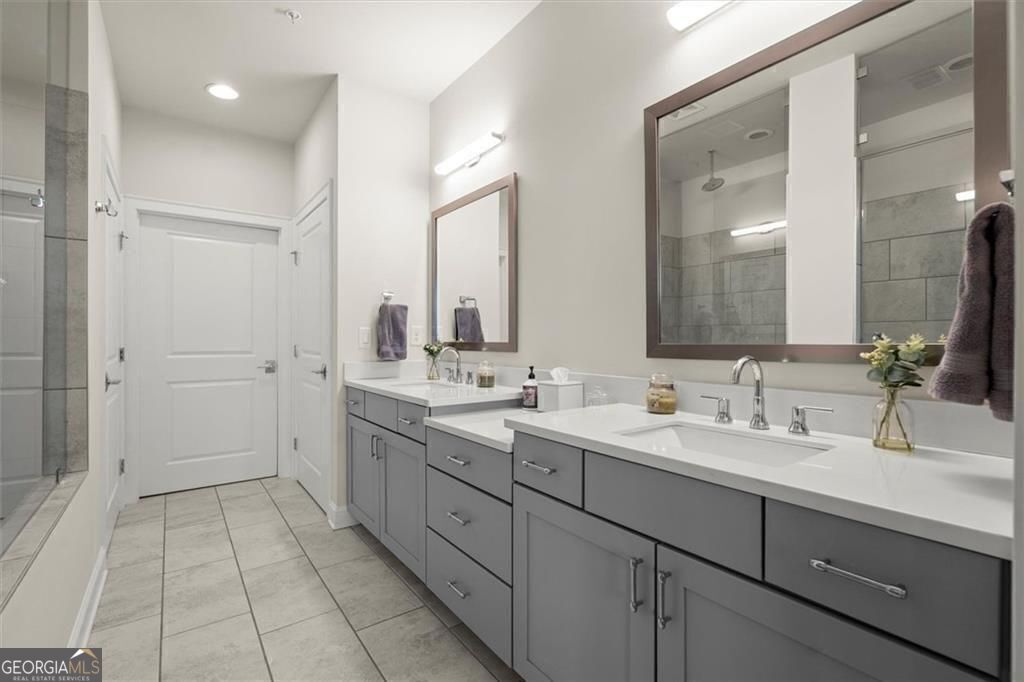 Alpharetta, Georgia 30009, United States, 3 Bedrooms Bedrooms, ,4 BathroomsBathrooms,Residential,Active,207998