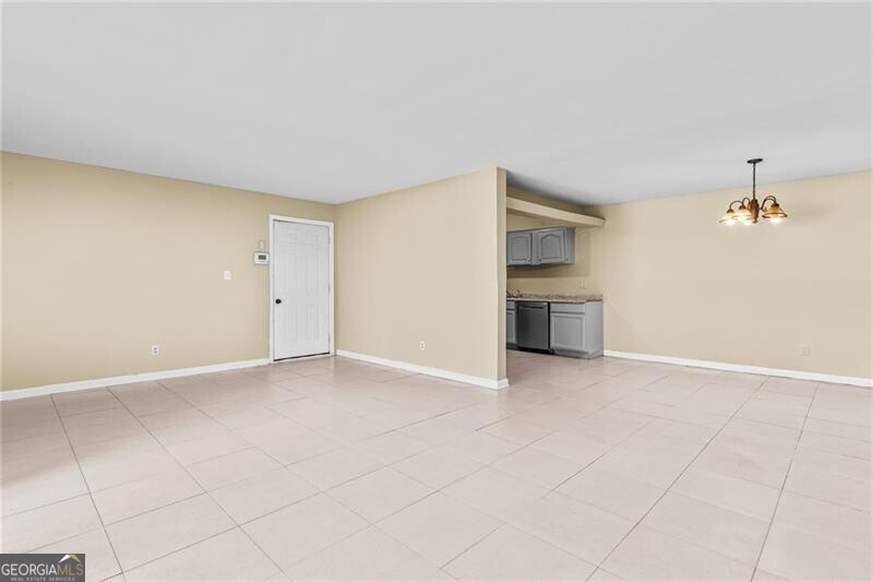 115 Camelot DR