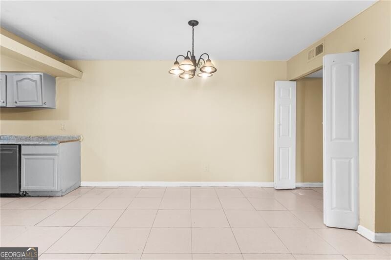 115 Camelot DR