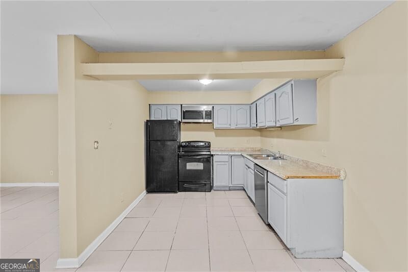115 Camelot DR
