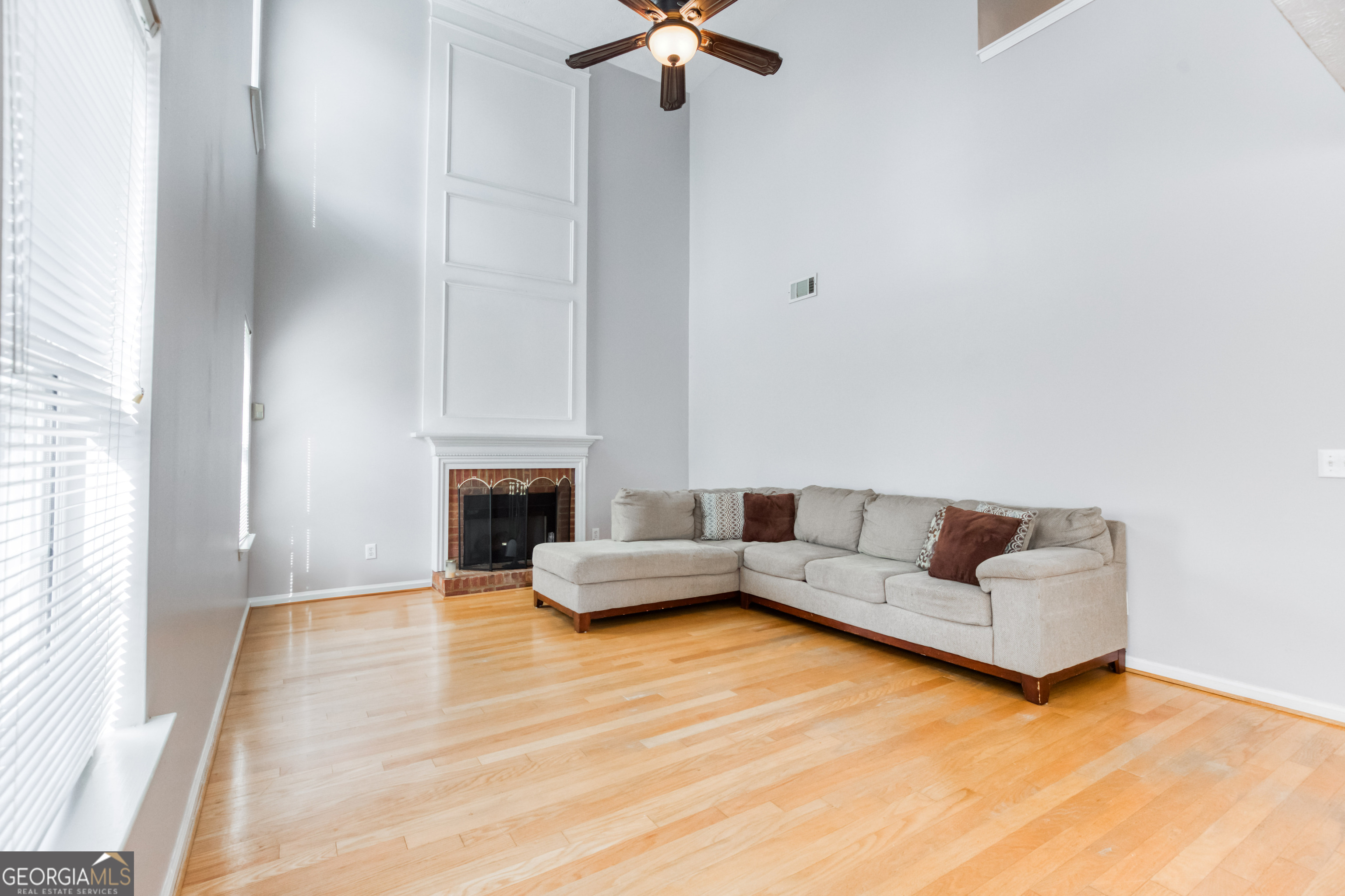 3015 Dominion Walk LN