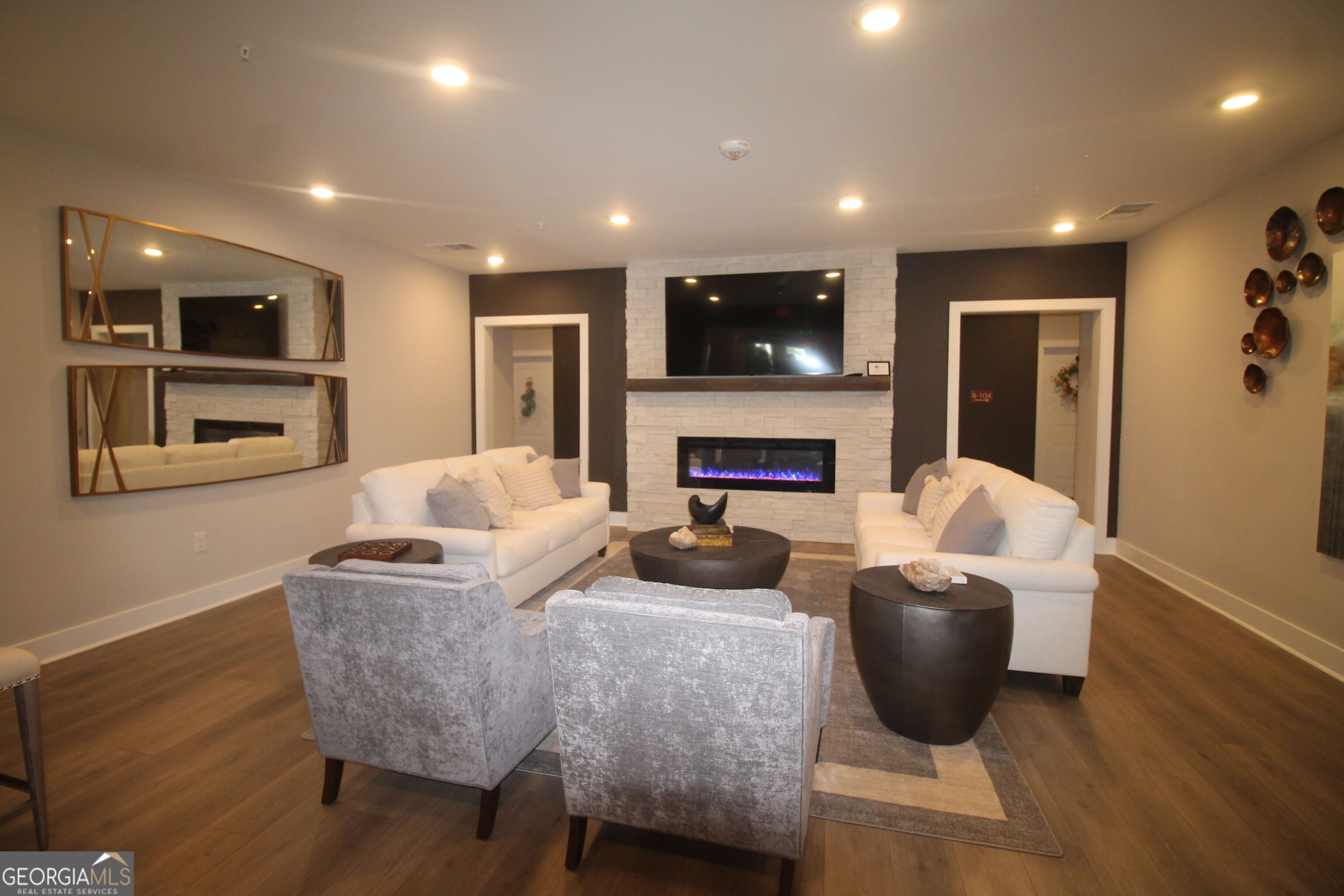3211 Orwell WAY 4203
