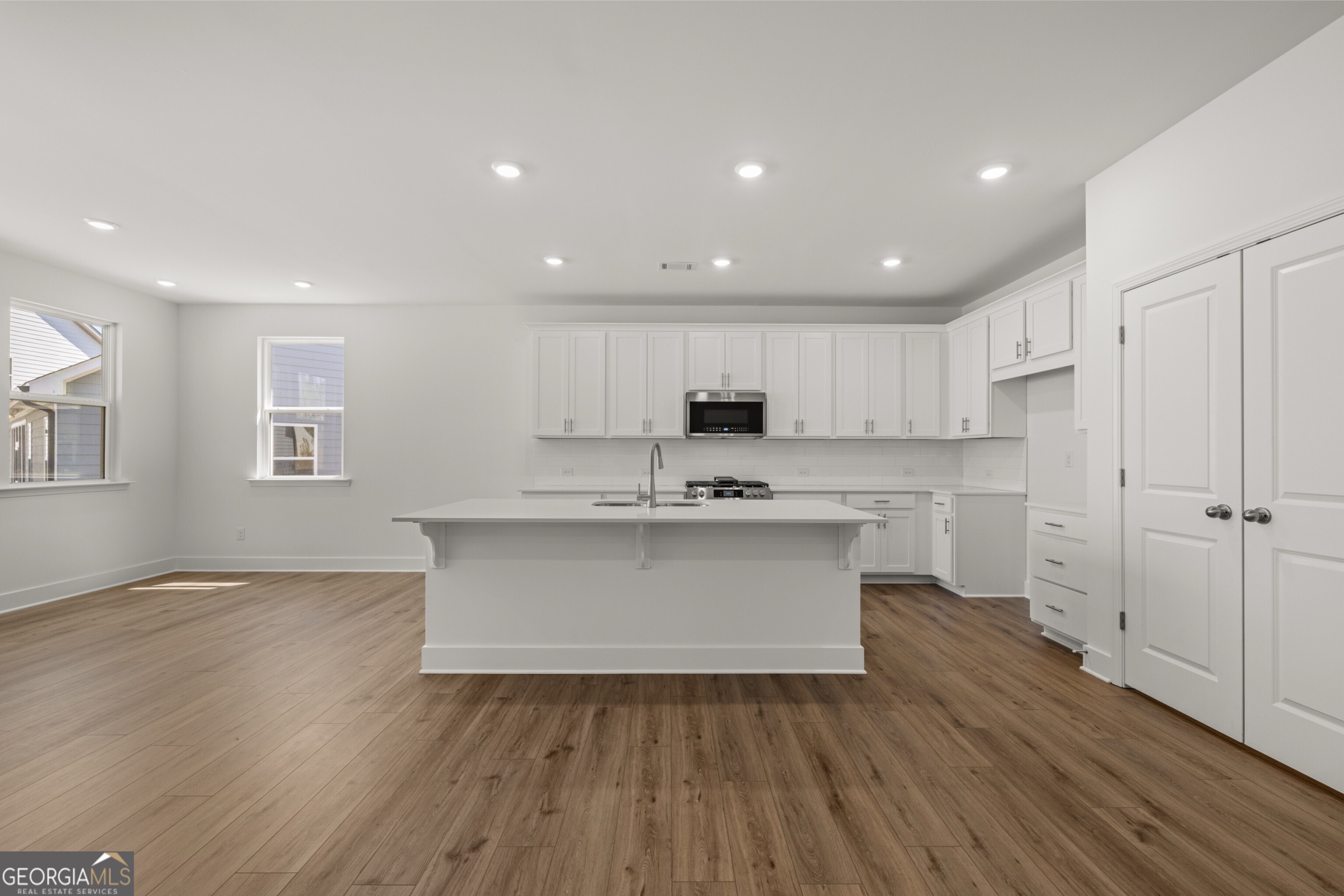 22 Foothills TRL