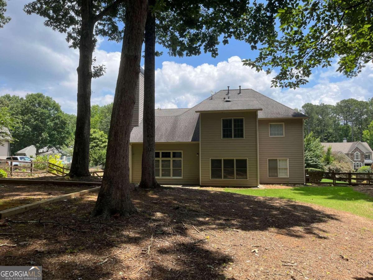 Windrose - Residential Lease