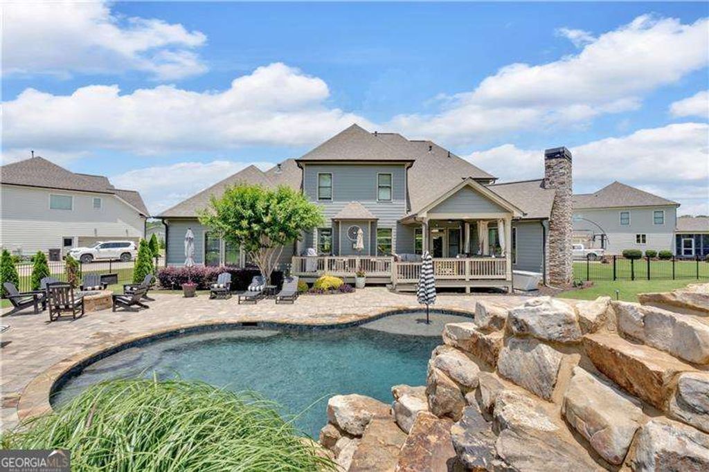 Photo of 11 LAUREL Trace SE, Cartersville, GA 30120 (MLS # 10741606)
