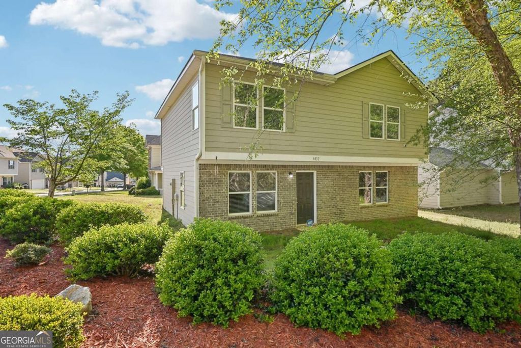 Photo of 4437 Ben Hill Road, Atlanta, GA 30349 (MLS # 10695301)