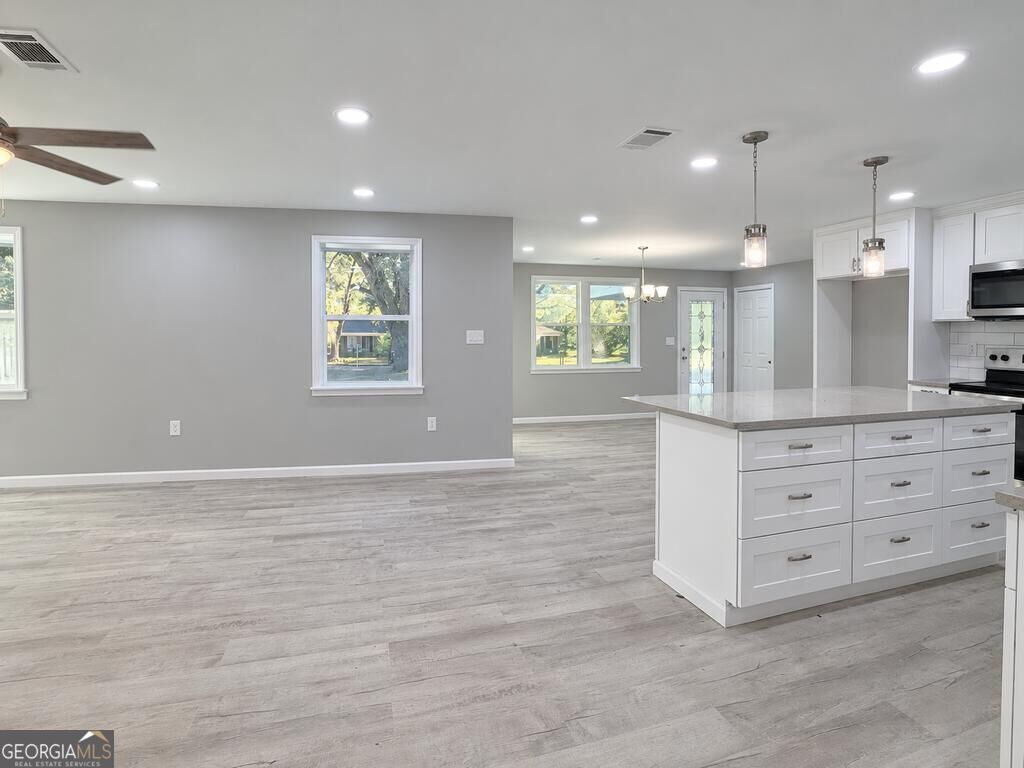 1307 4th AVE
