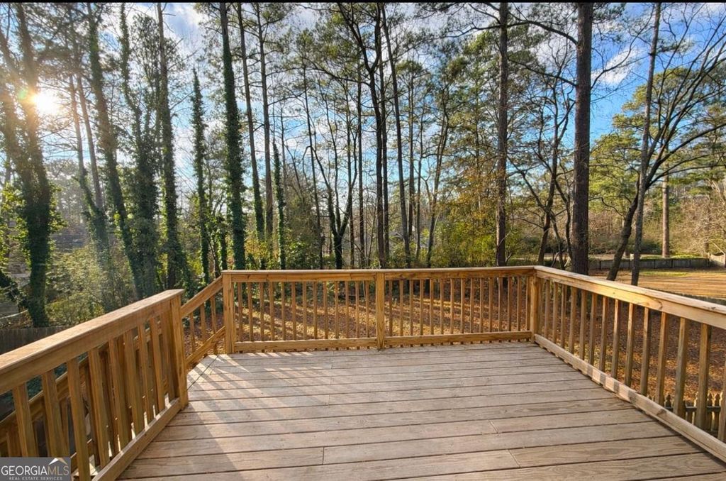 Photo of 1960 McEachern Manor Drive SW, Marietta, GA 30064 (MLS # 10667470)