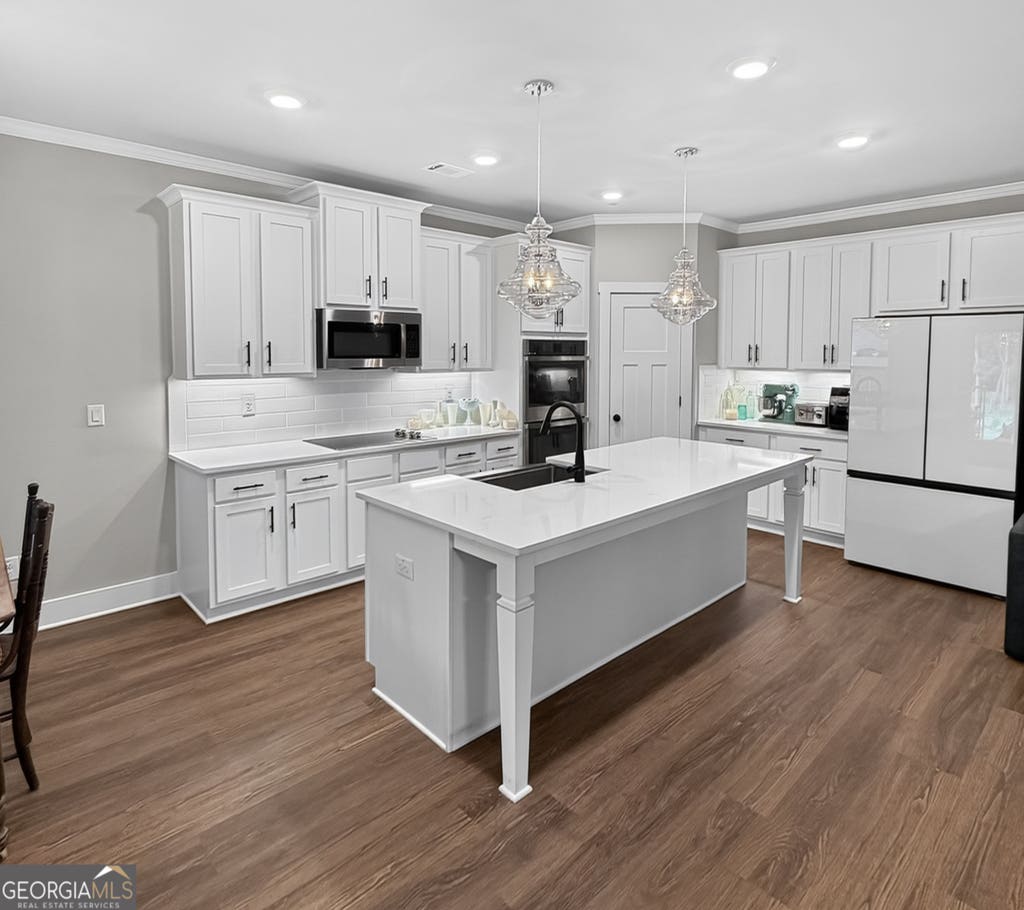 Photo of 4947 Emory Griffin Road, Gillsville, GA 30543 (MLS # 10790305)
