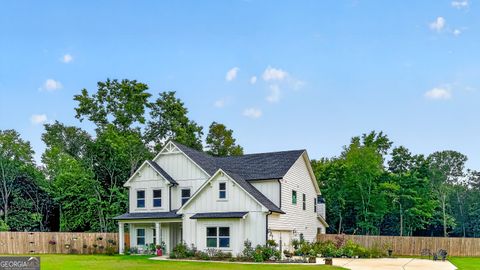 Photo of 4947 Emory Griffin Road, Gillsville, GA 30543 (MLS # 10790305)