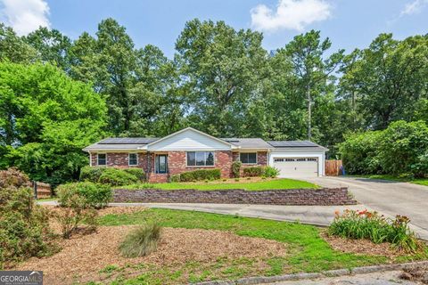 Photo of 3292 Ferncliff Place NE, Atlanta, GA 30324 (MLS # 10606416)