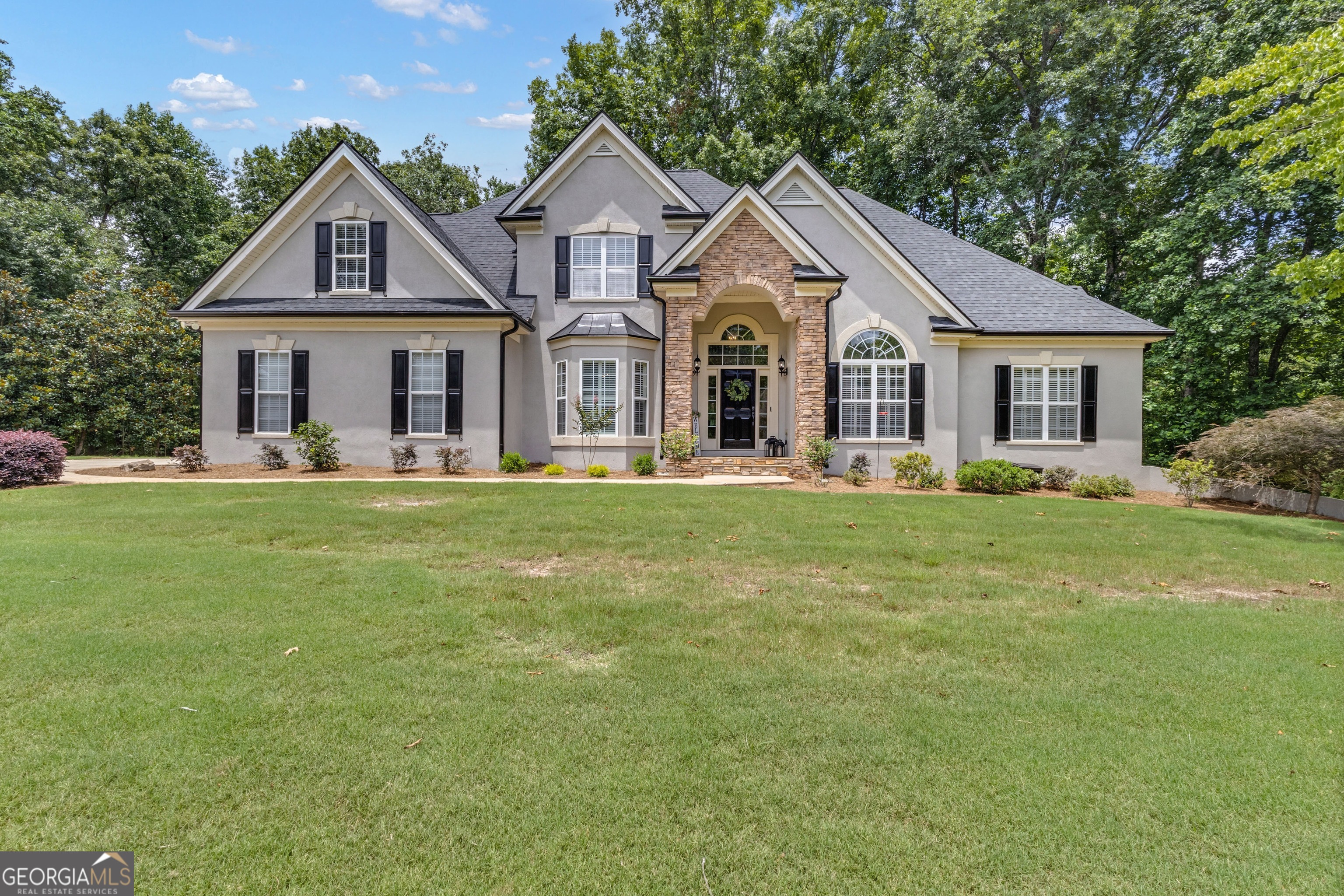 1135 Astoria LN