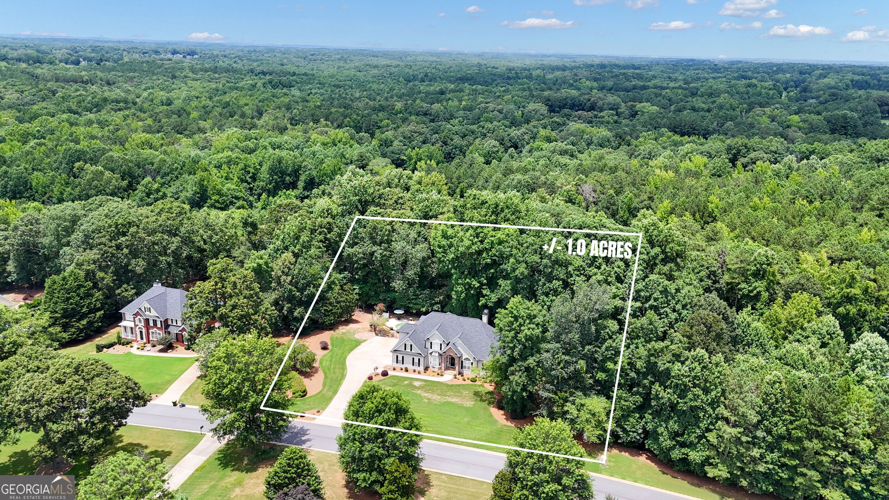 1135 Astoria LN