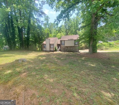 Photo of 366 Montgomery Place, Jonesboro, GA 30238 (MLS # 10534717)