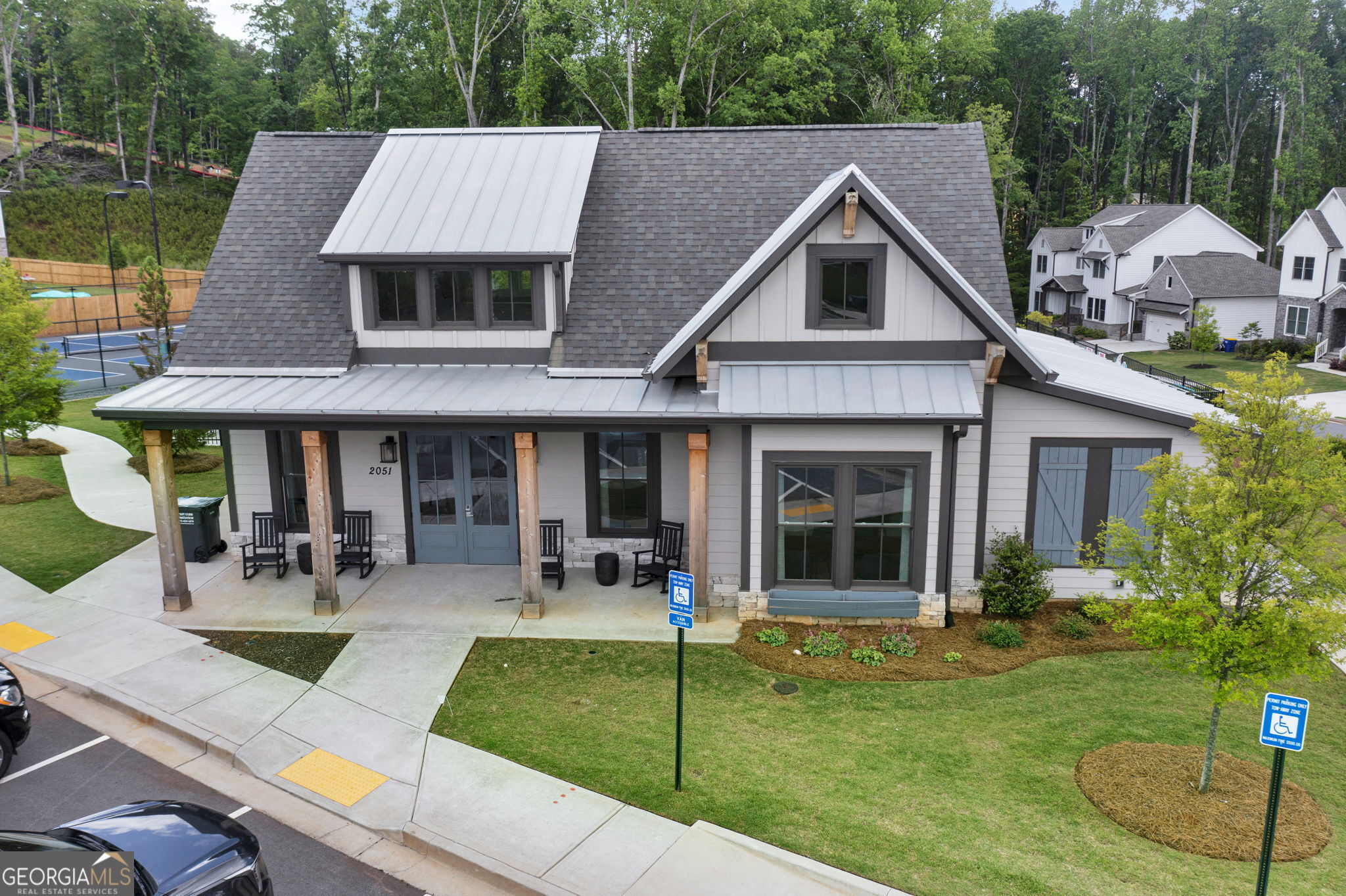 Ellis - Residential