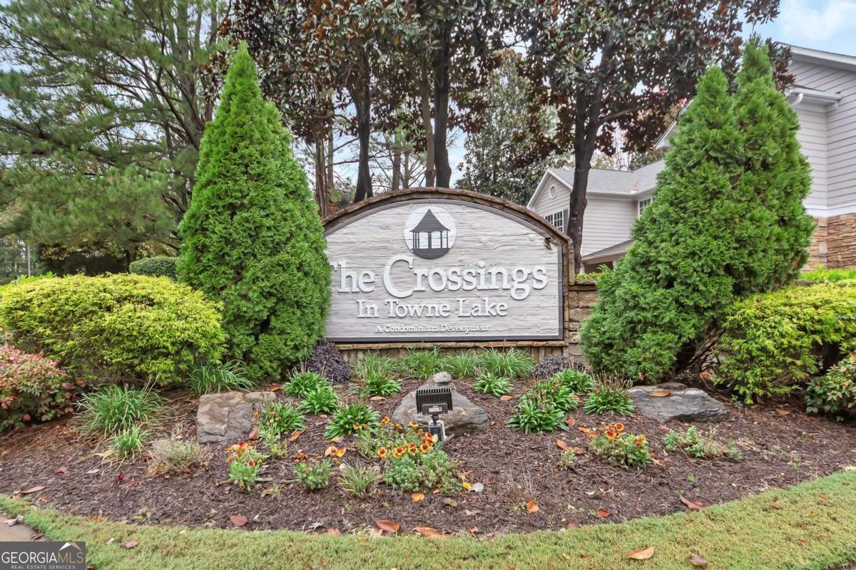 The Crossings at Towne Lake - Residential