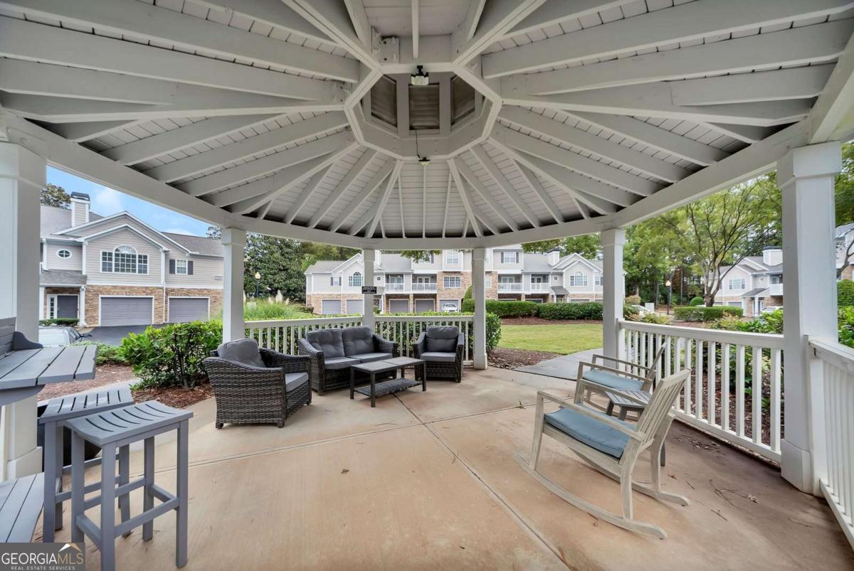 The Crossings at Towne Lake - Residential