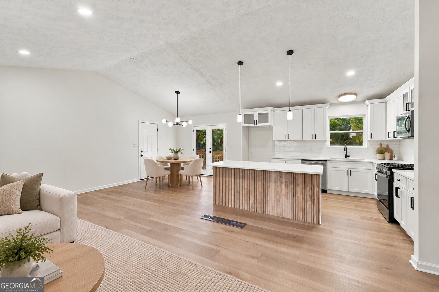 103 Hemlock WAY