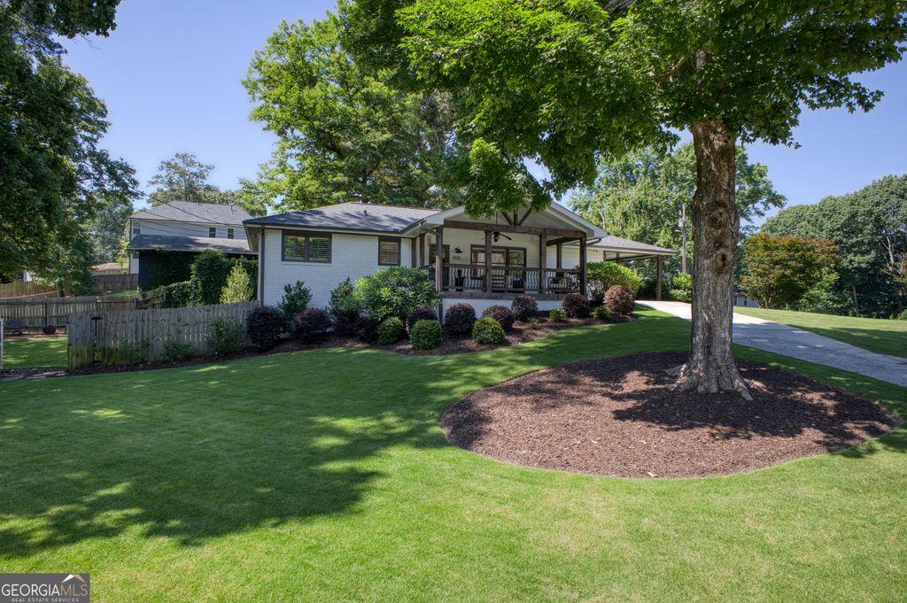 Photo of 1530 Gaylor Drive SE, Smyrna, GA 30082 (MLS # 10781017)