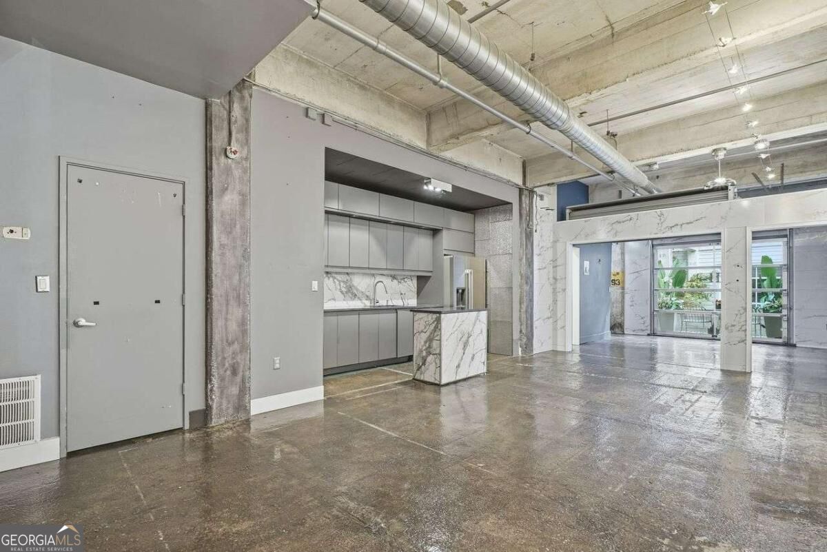 659 Auburn AVE NE 132