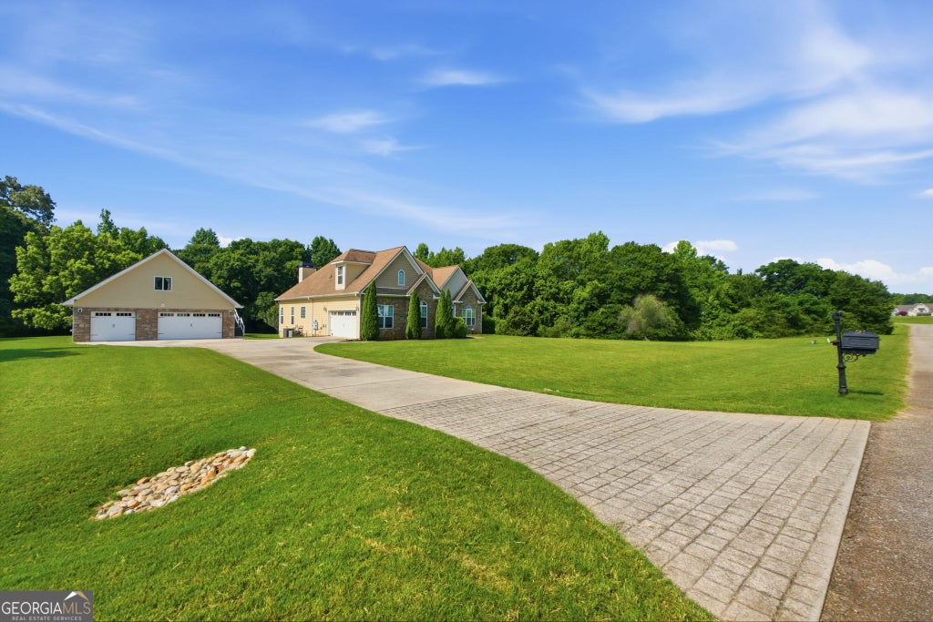 Photo of 130 Citation Ct, Forsyth, GA 31029 (MLS # 10800012)