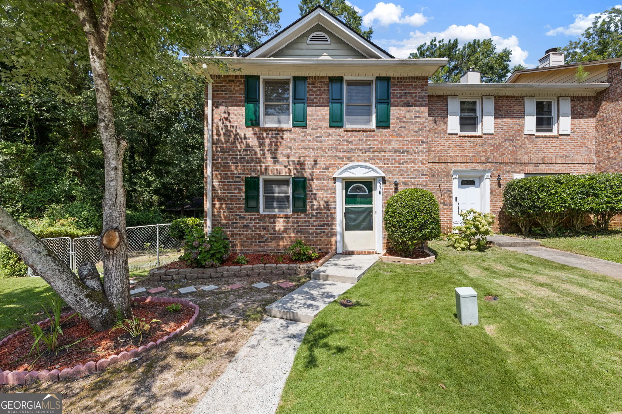 5278 Oakridge Drive