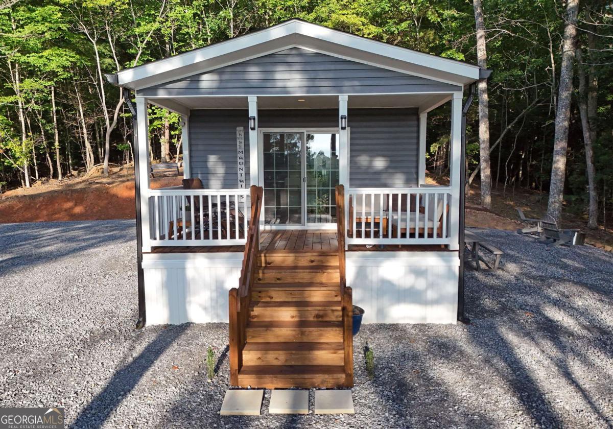 975 Bunker Hill RD