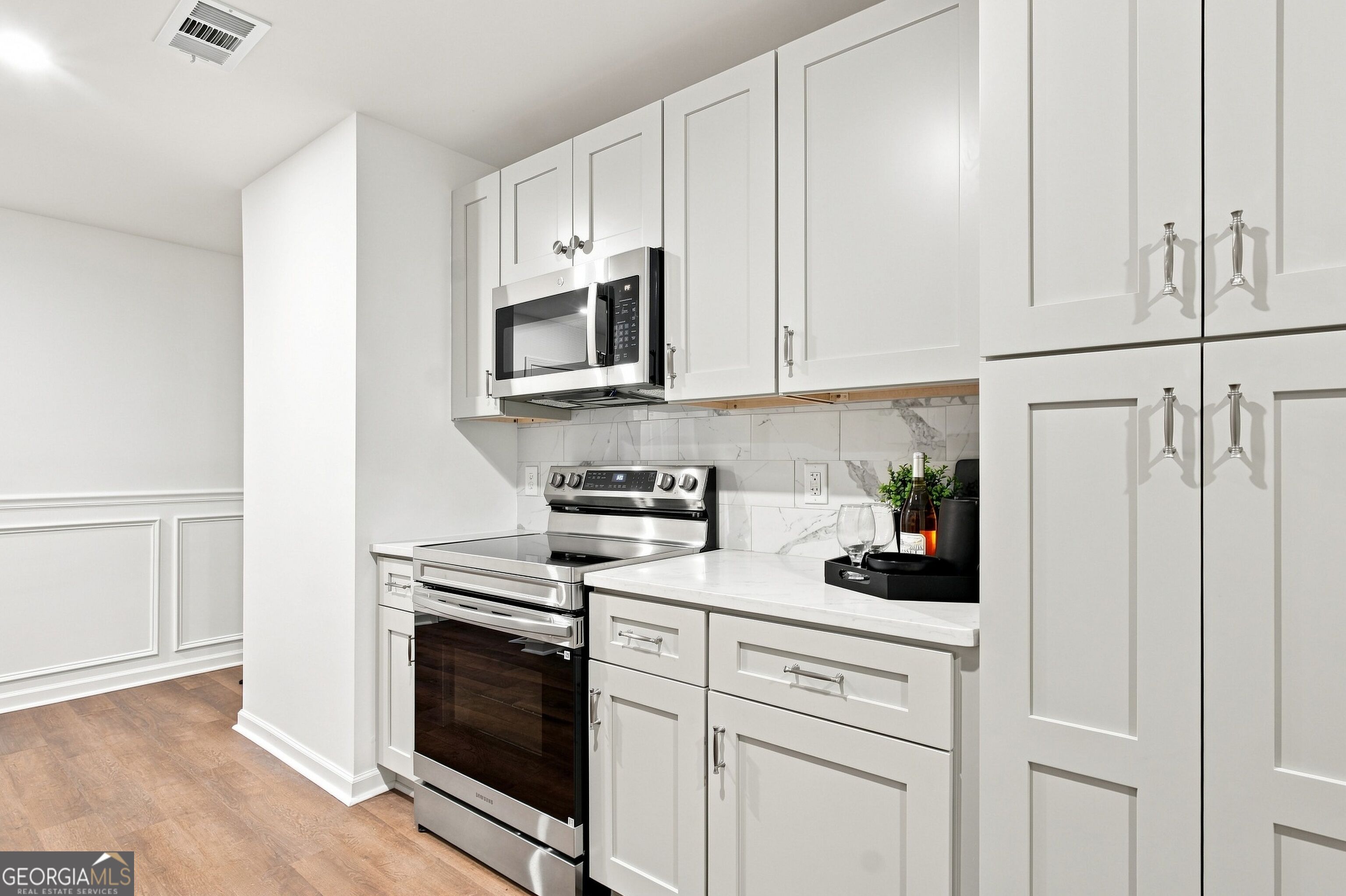 1504 Cathy ST