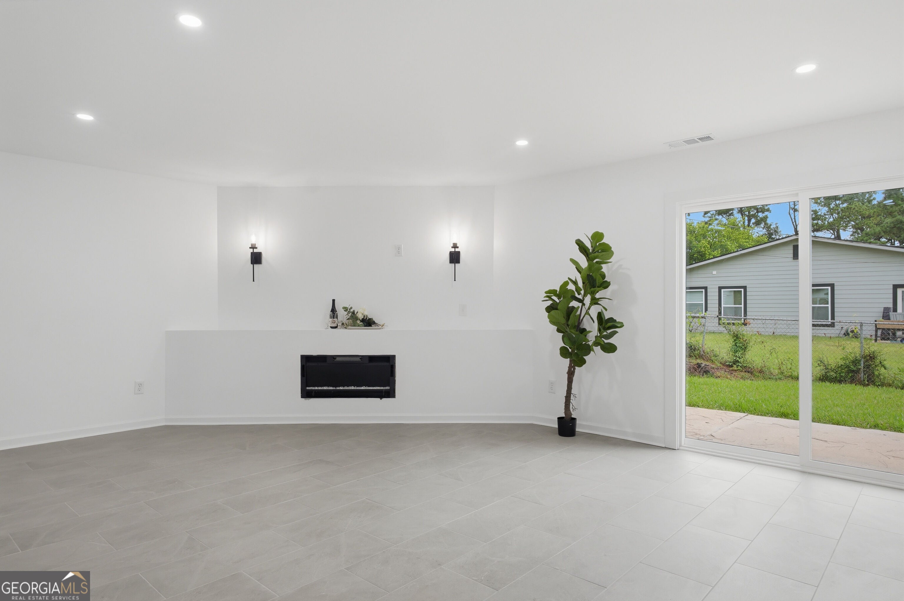 1504 Cathy ST