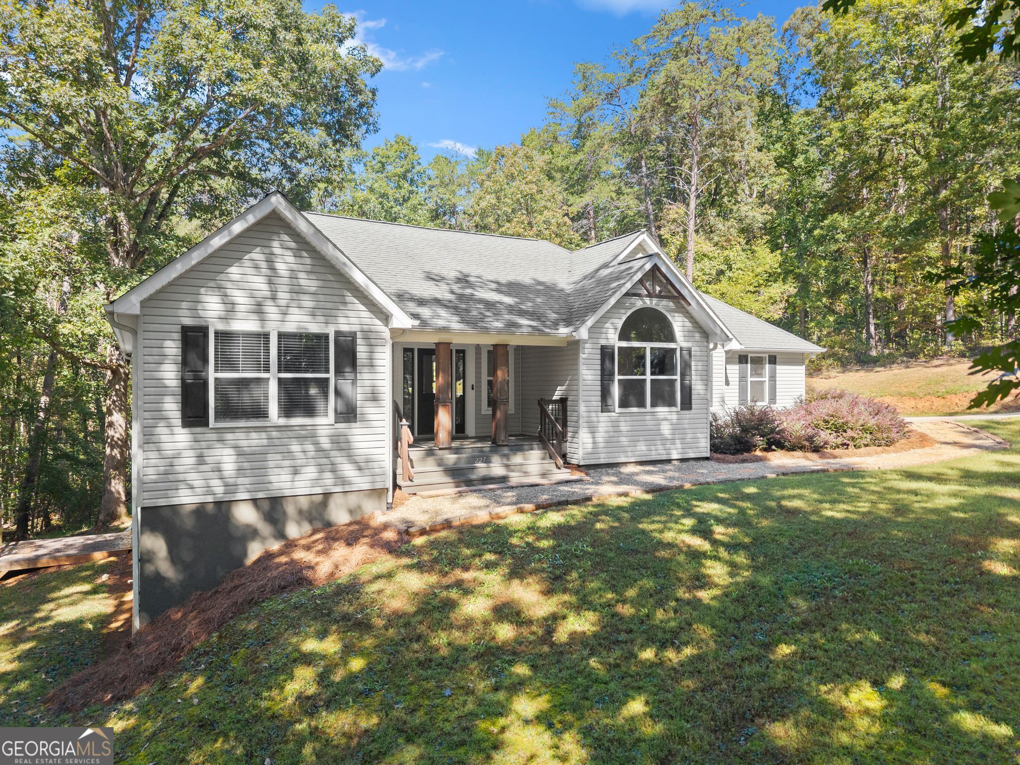 227 Clarkesville Heights DR
