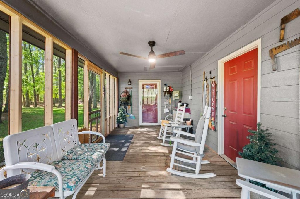 Photo of 704 Johnson Road SE, Adairsville, GA 30103 (MLS # 10736585)