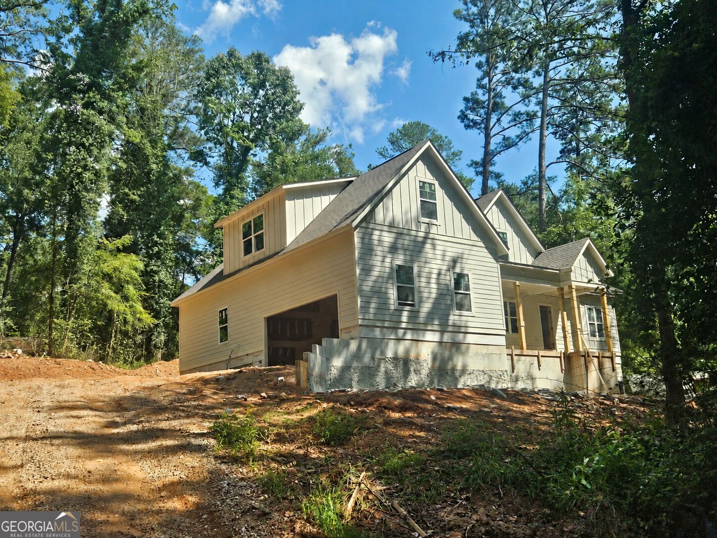 560 Fortson RD