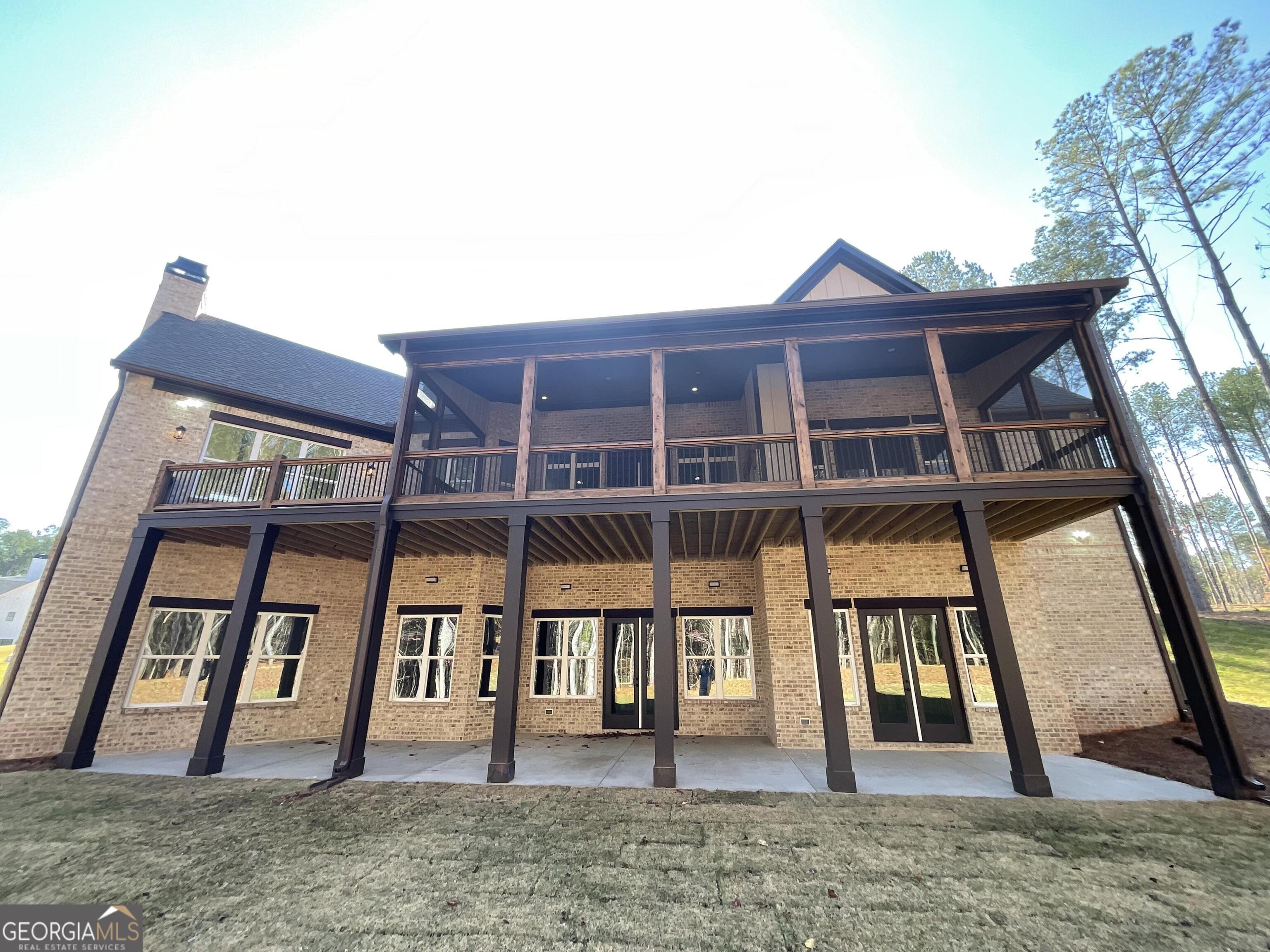 115 Regina CT