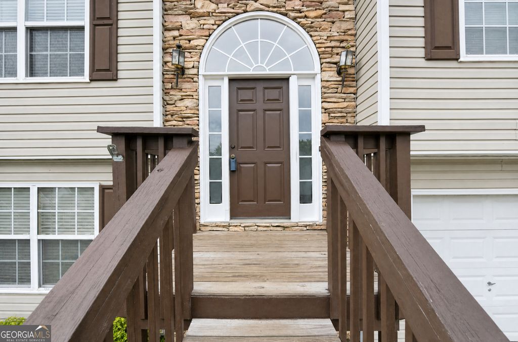 Photo of 912 Kendall Park Drive, Winder, GA 30680 (MLS # 10771991)