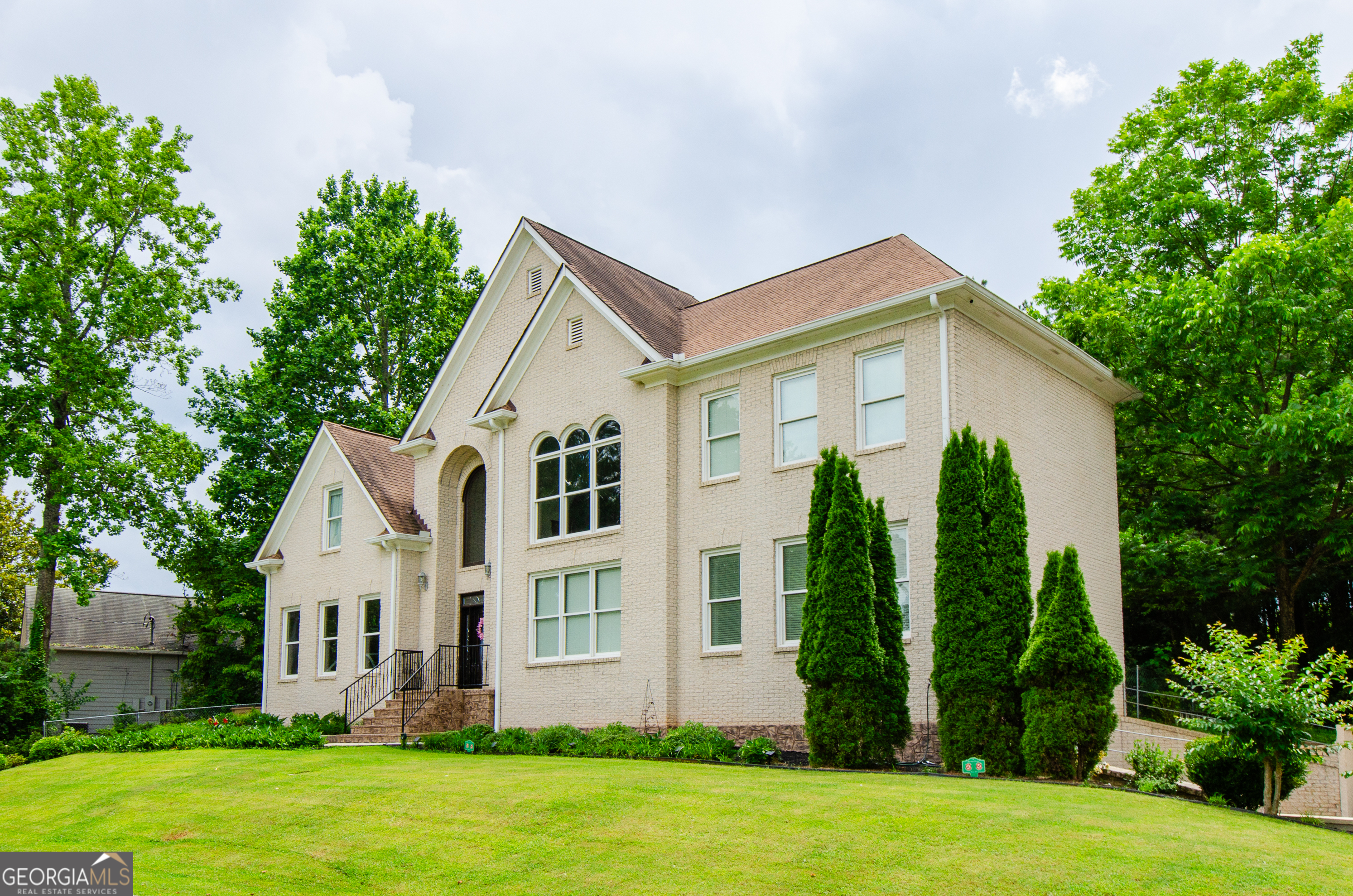 2120 Shaffer RD