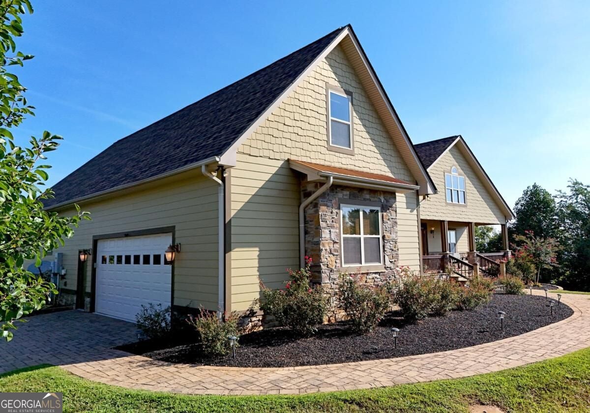 594 Summit TRCE