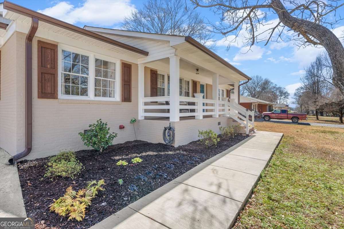 240 John Phillips RD